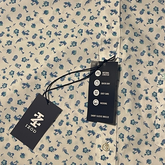 Men's IZOD Classic Printed Breeze Button Front summertime lightweight resort - Picture 3 of 8